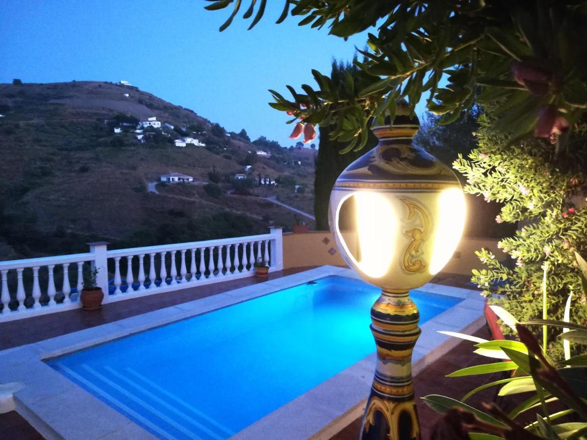 Villa Abril Cómpeta Екстериор снимка
